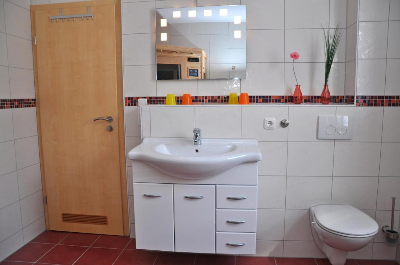Ferienhaus Mueritzsonne / Eg-Appartement Marienfelde Εξωτερικό φωτογραφία